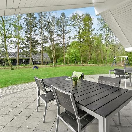 Awesome Home In Oksbl With 4 Bedrooms, Sauna And Wifi Oksbøl Buitenkant foto